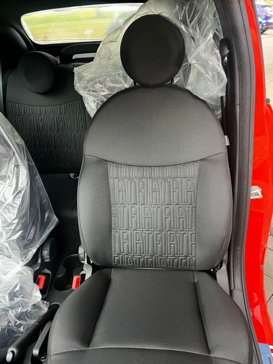 Fahrzeugabbildung Fiat 500C 1.0 Hybrid Dolcevita Cabrio16 Zoll NAVI DAB