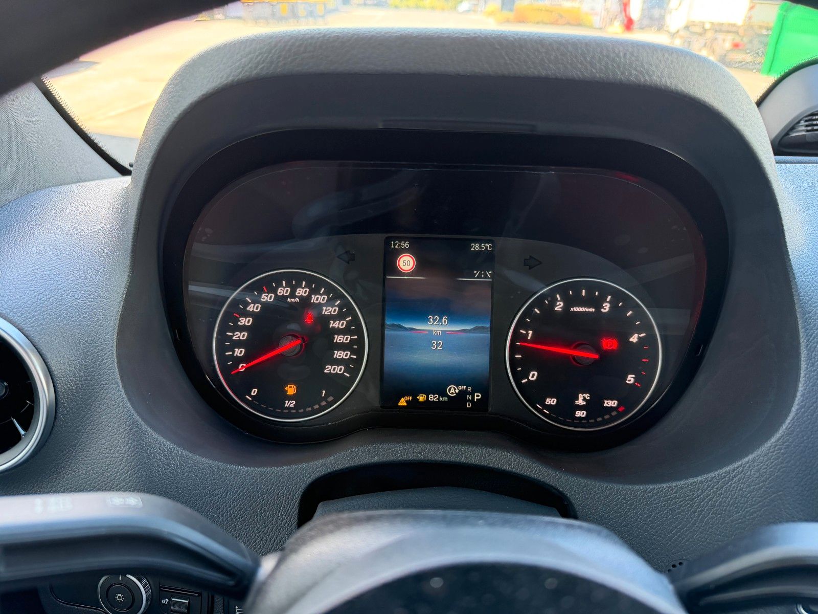 Fahrzeugabbildung Mercedes-Benz Sprinter 515 CDI DoKa 3-Seiten-Kipper