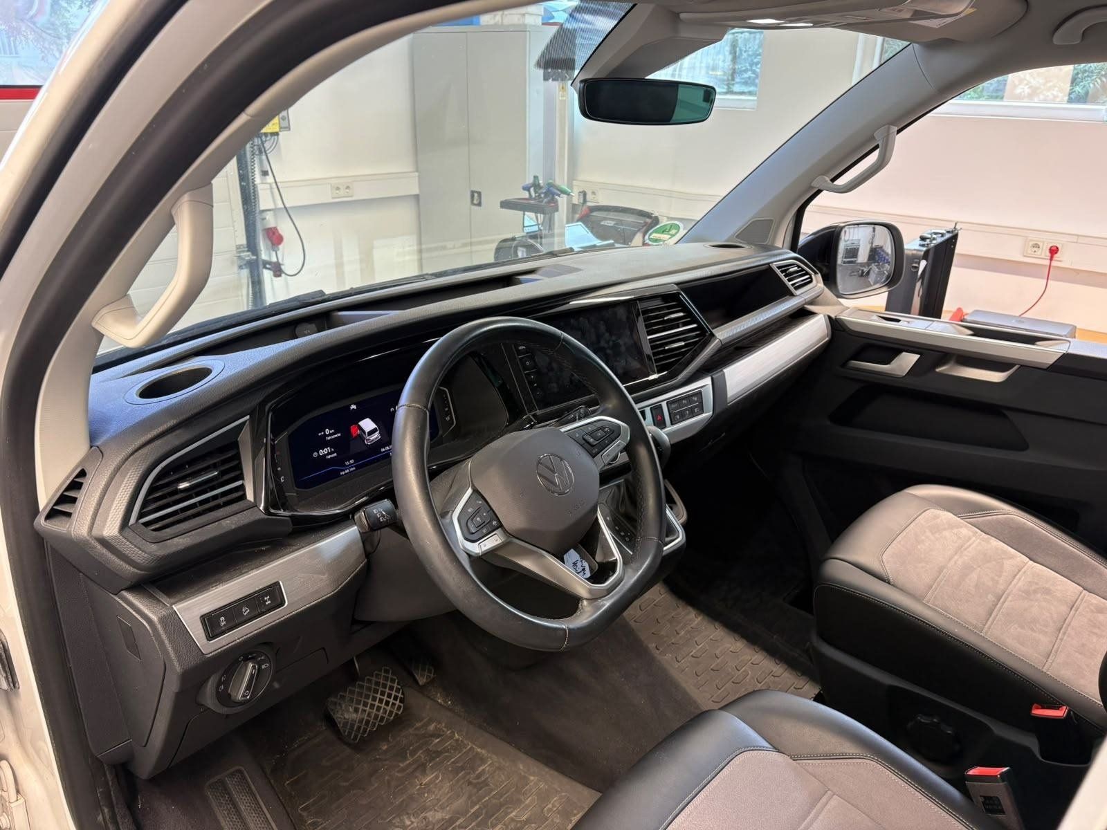 Fahrzeugabbildung Volkswagen T6.1 2.0 TDI 4M Multivan Edition/AHK/KAMERA/LED/