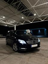 Mercedes-Benz B 180 CDI BlueEFFICIENCY Edition 1 Edition 1 - Mercedes-Benz B 180 mit Diesel-Antrieb: Kombi, Schaltgetriebe