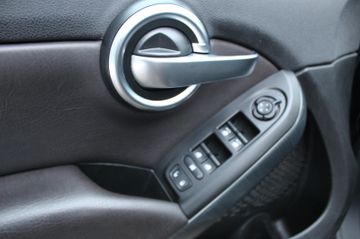 Fahrzeugabbildung Fiat 500X Lounge Aut. Xenon