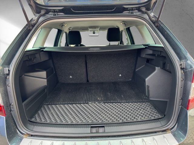 Skoda Fabia Combi III 1.0 TSI Scoutline *LED*PDC*NAV*