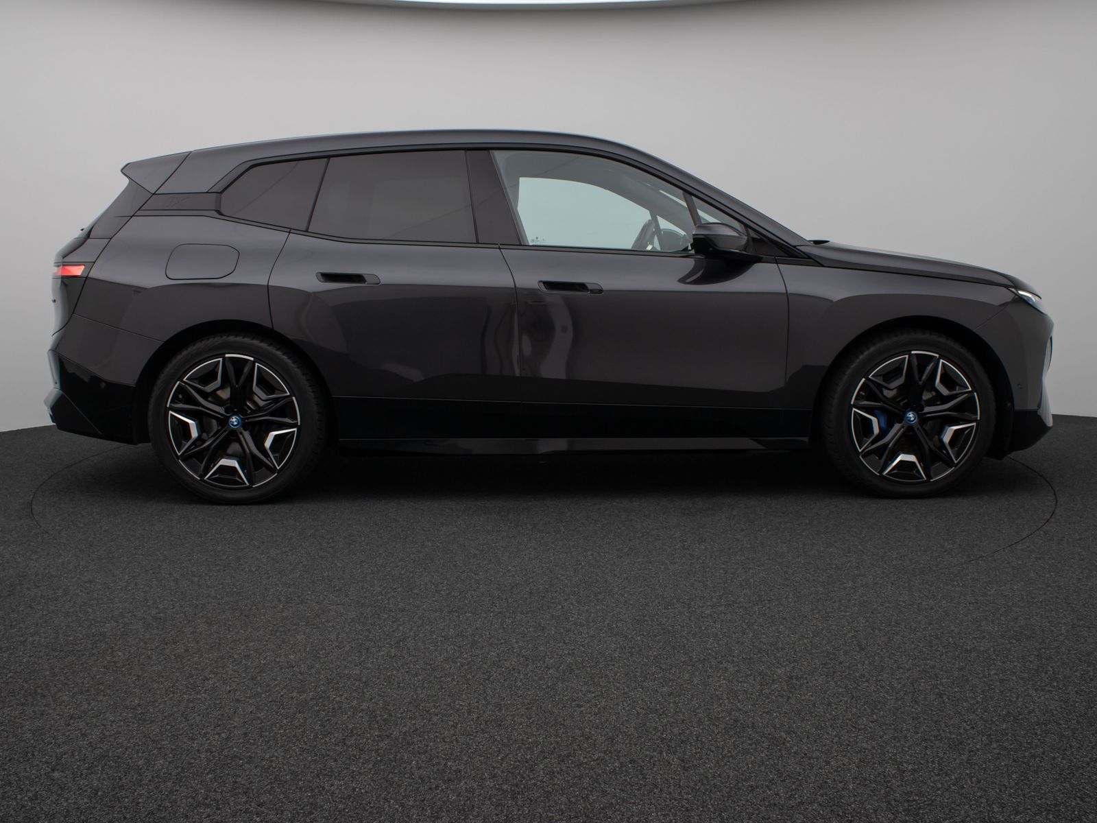 Fahrzeugabbildung BMW iX xD40 Panorama 360°DAB H/K Laser ACC AHK Sport