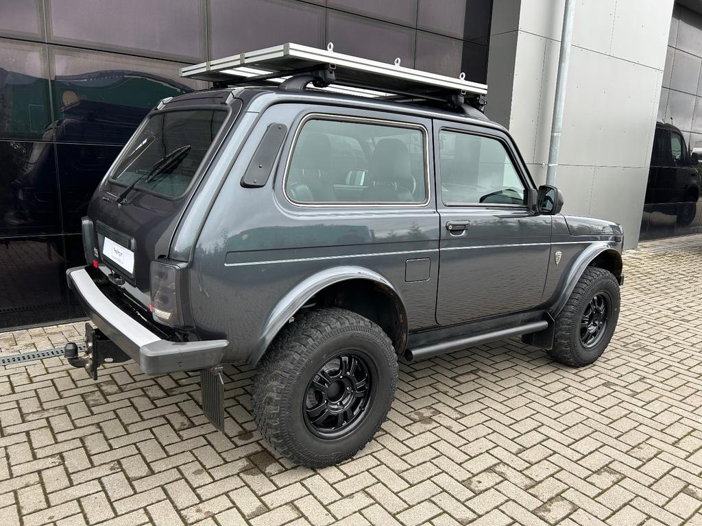 Lada Niva