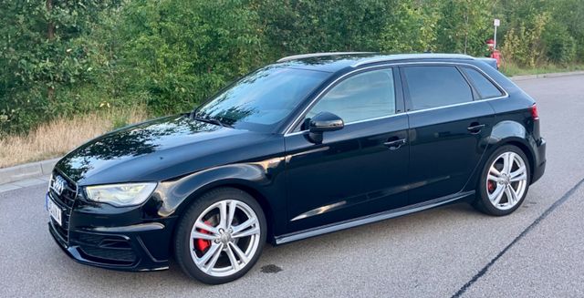 Audi A3  Sportback 1.4 TFSI S line Sportpaket  150 PS