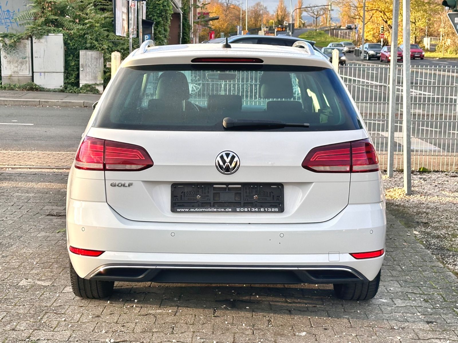 Fahrzeugabbildung Volkswagen GOLF VII VARIANT JOIN*NAVI*