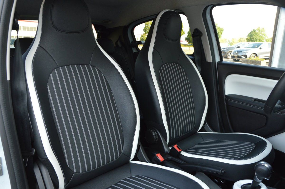 Fahrzeugabbildung Renault Twingo   Techno Electric Navi Kamera Shz Alu