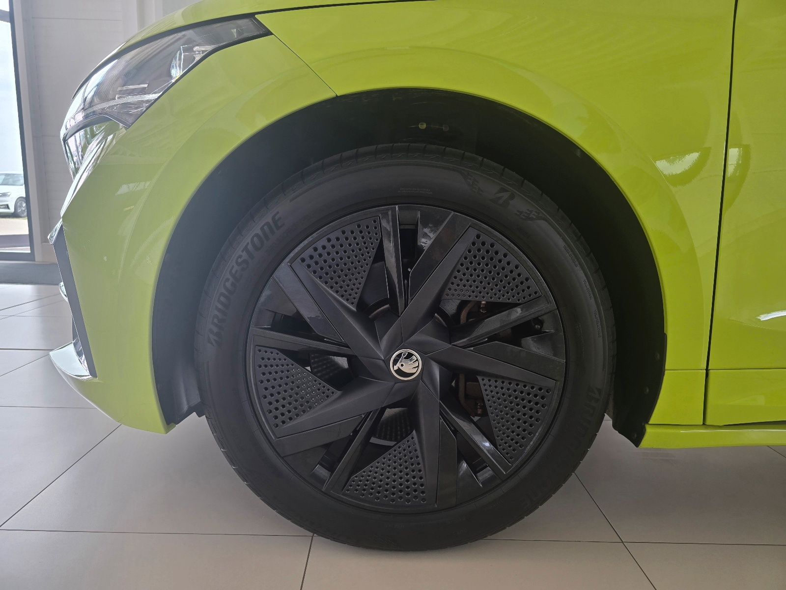 Fahrzeugabbildung SKODA Enyaq Coupé RS Lounge MATRIX AHZ HUD RFK SHZ ACC