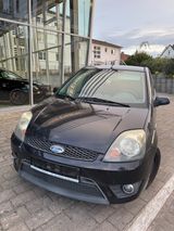 Ford Fiesta Black Magic - Ford Fiesta: Schwarz, Magic