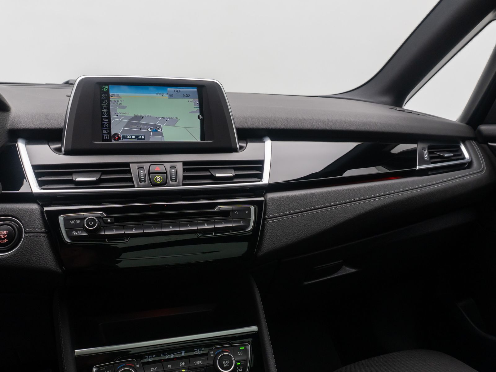 Fahrzeugabbildung BMW 218d Active Tourer Sport Line LED Kamera HiFi Pa