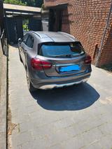 Mercedes-Benz GLA 200 - Mercedes-Benz 200 Limousine Gebrauchtwagen