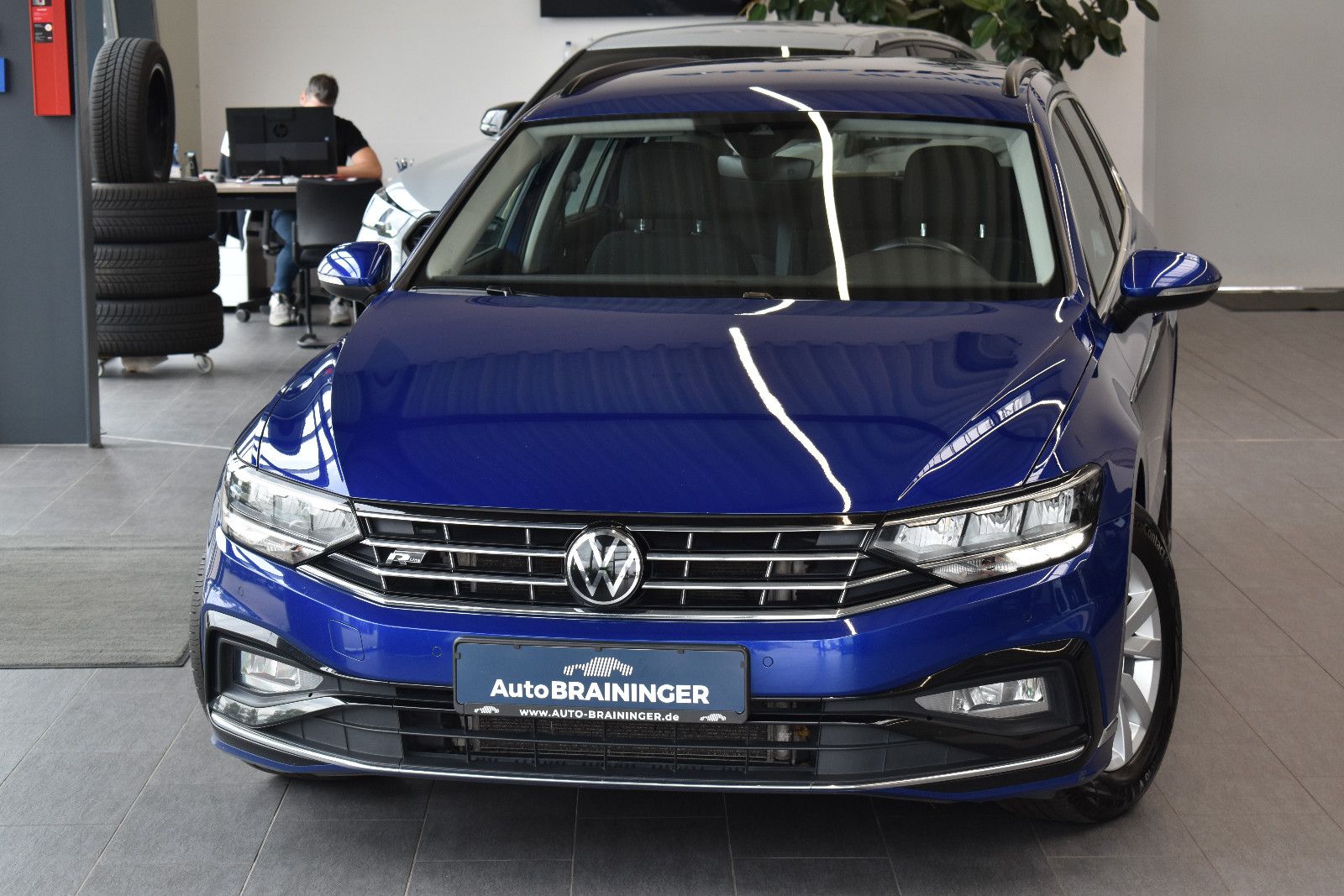 VW Passat Var 2.0TDI DSG R-Line LED~ACC~LiveCo~Navi