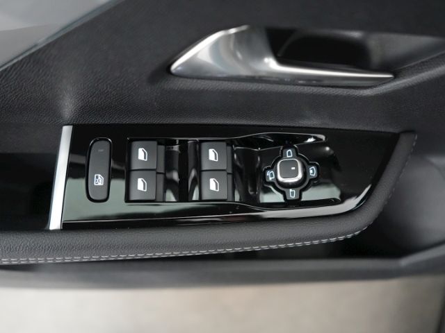 Astra L LIM GS AT+AHK+LED MATRIX+NAVI+360 GRAD K