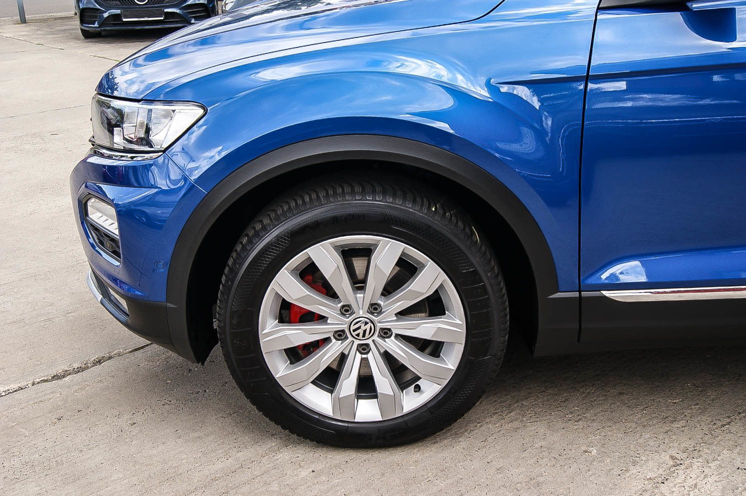 Fahrzeugabbildung Volkswagen T-Roc 20 TDI DSG Sport NAVIGATION SPORT VIRTUAL