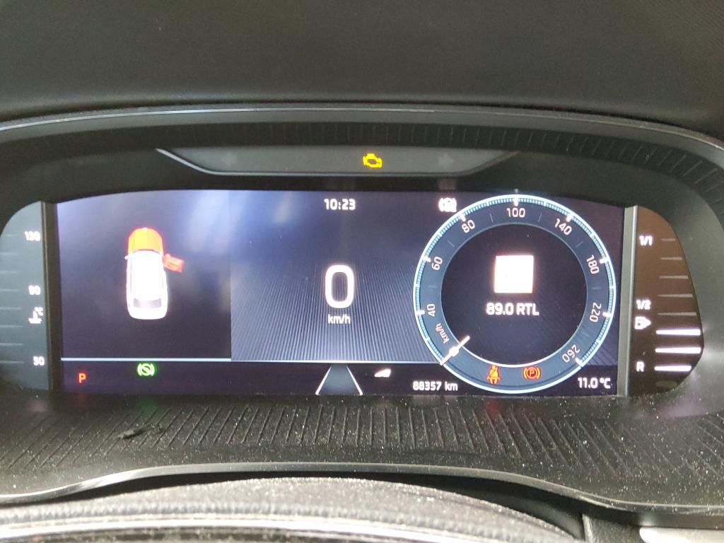 Fahrzeugabbildung SKODA Octavia Combi TDI First-Edition DSG Matrix AHK N