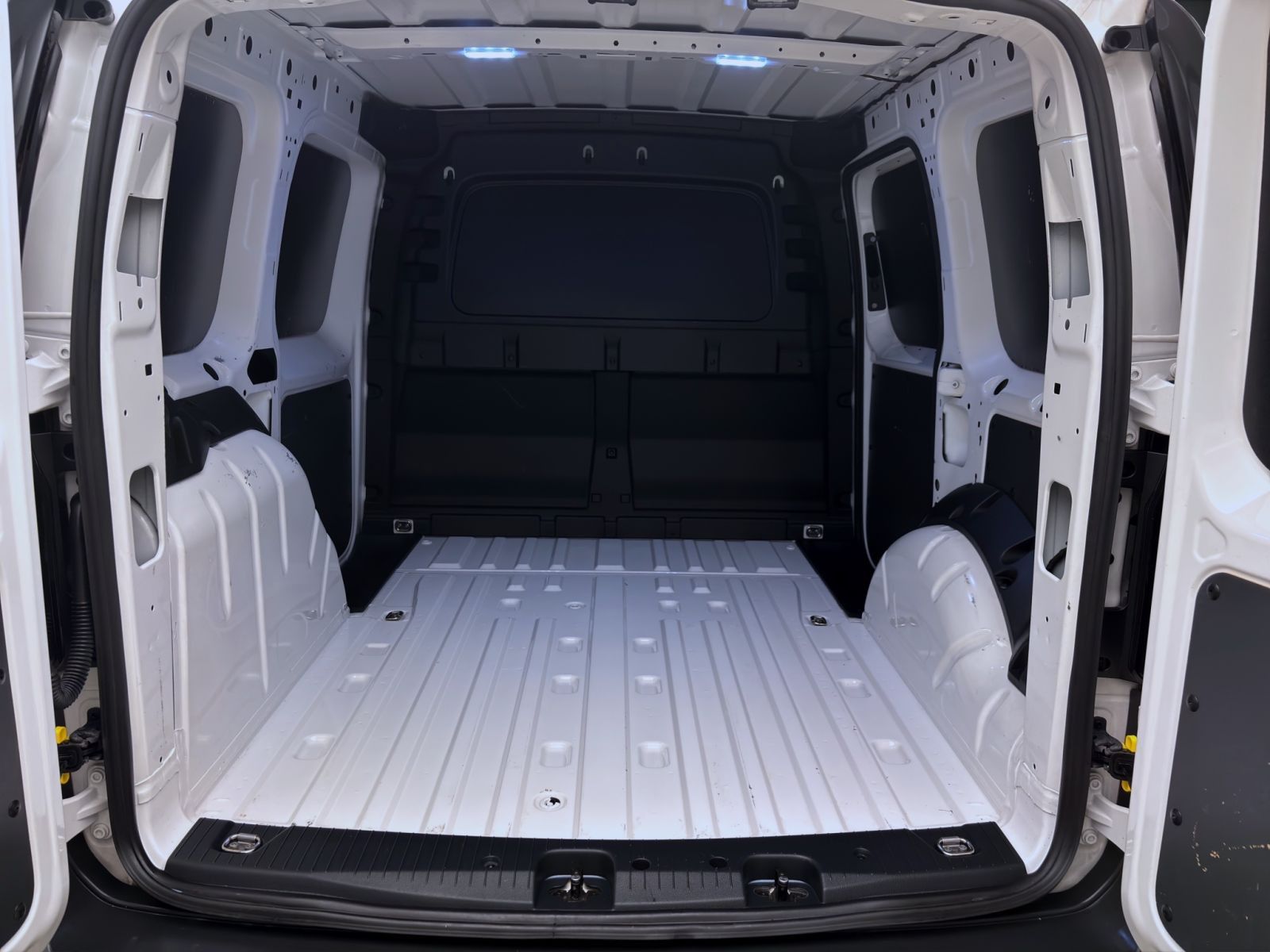 Volkswagen Caddy - Bild 4