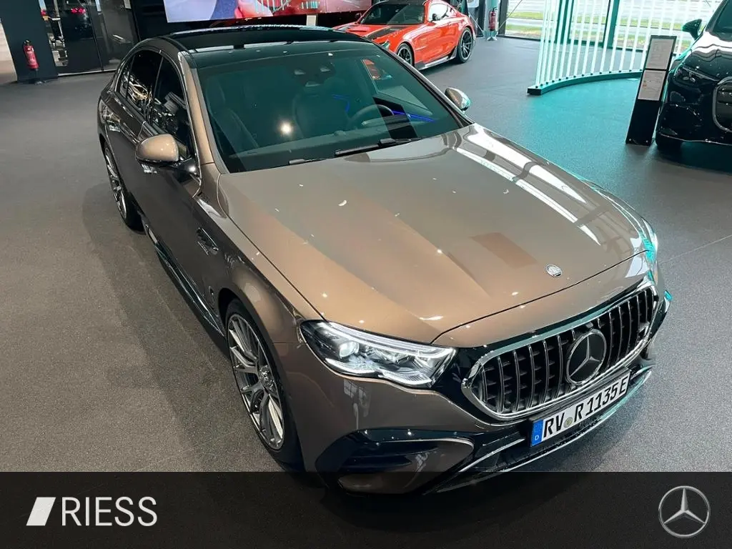 Mercedes-Benz E 53 AMG HYBRID PANO+HUD+AHK+DISTR+BURM 4D+KEYL+