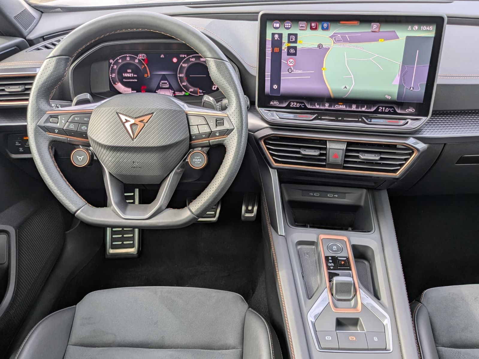 Vehicle image CUPRA Formentor 1.5 eTSI PANO*MATRIX*SENNH.*DINAM*360°