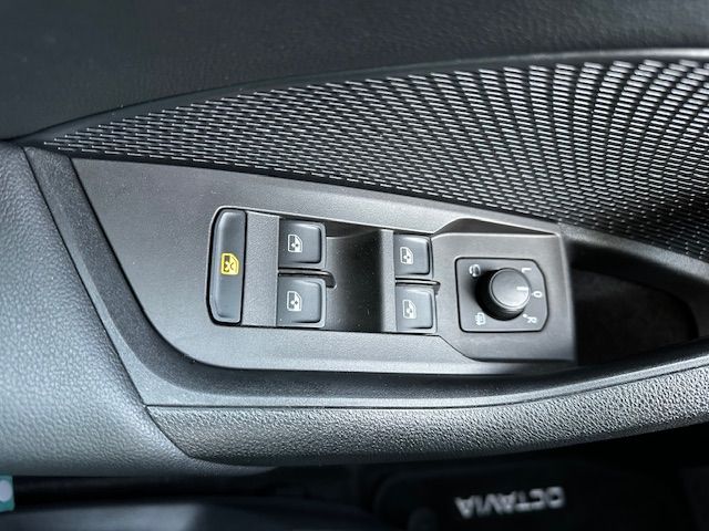 Octavia Combi Tour NAV;AHK;ELHECK;KESSY;CARPLAY