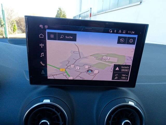 Q2 35 TFSI S-tronic advanced / AHZV
