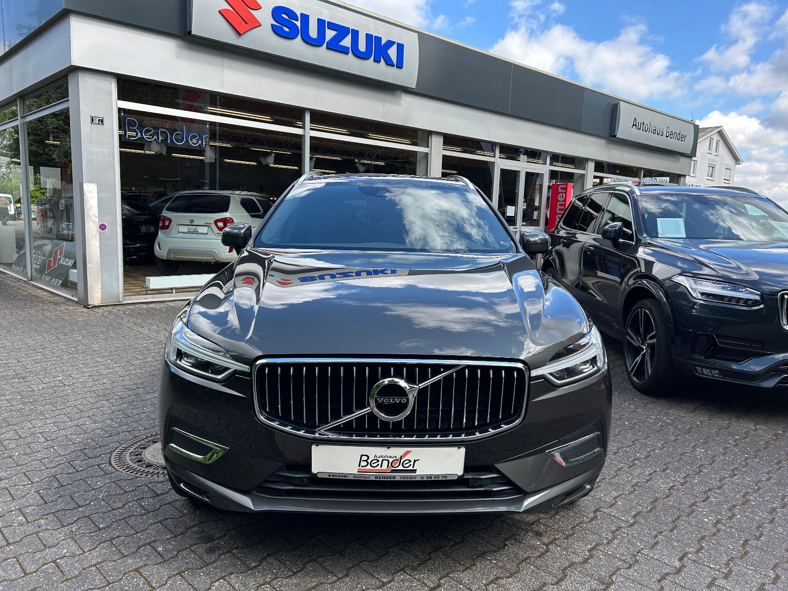 Volvo XC60 Inscription AWD PANO LED LEDER ELEK. SITZE imagem 3