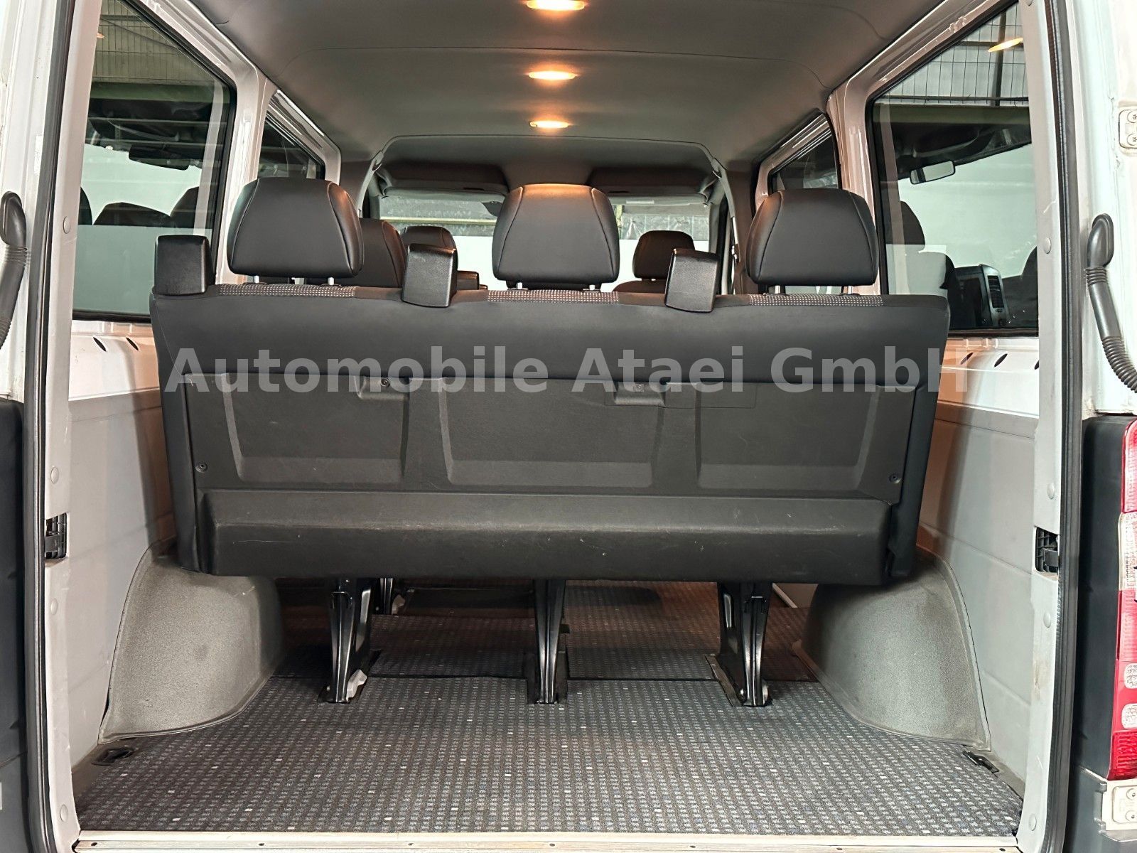 Fahrzeugabbildung Mercedes-Benz Sprinter Kombi 213 *TOP ZUSTAND* 9-SITZE (1350)