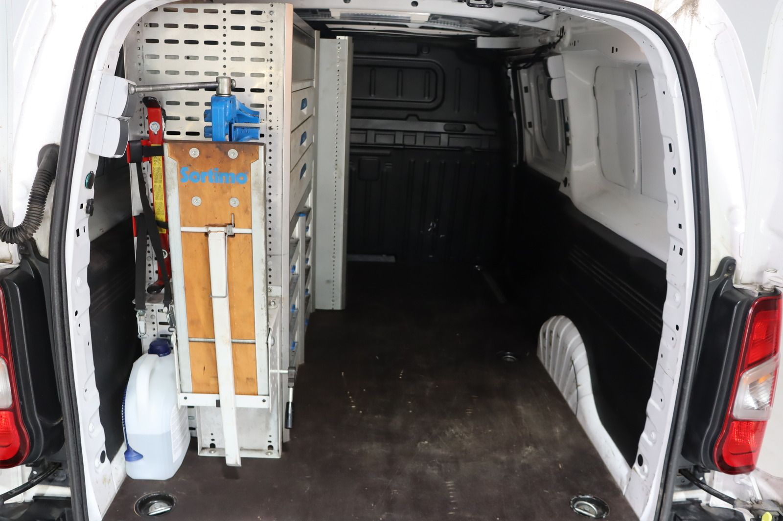 Fahrzeugabbildung Citroën Berlingo Kasten * Navi * Anhängerk. * Lang