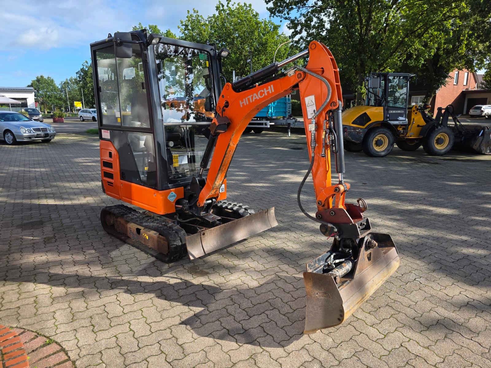 Hitachi ZX19-5A CR 2320 std
