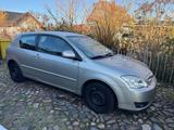 Toyota Corolla - Toyota Corolla mit Benzin-Antrieb: Kleinwagen