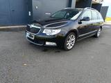 Skoda Superb 170 PS , Standheizung, Navi, AHK - Skoda Superb: 170