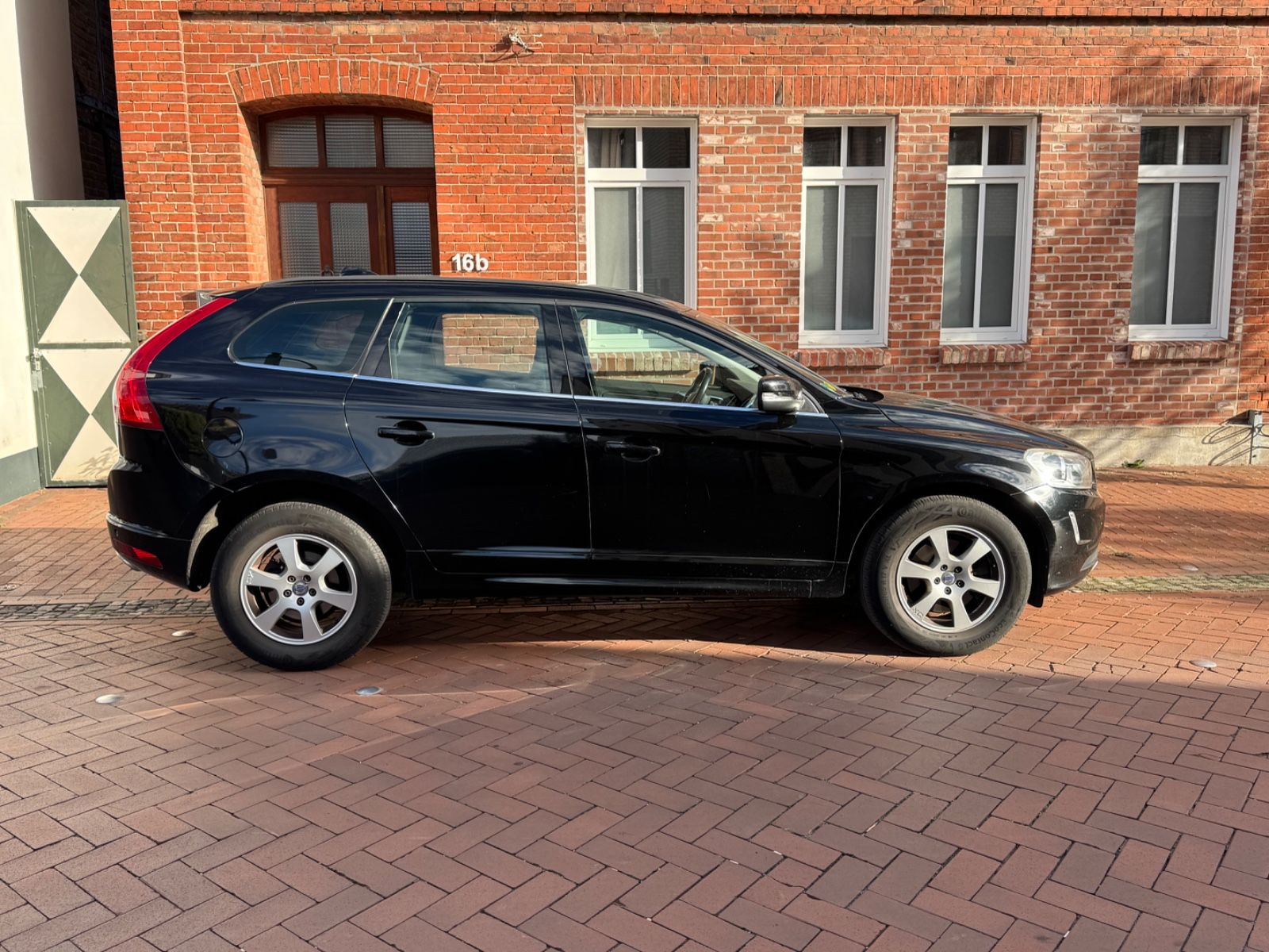 Volvo Volvo XC 60 XC60 Momentum 2WD
