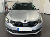 Skoda Octavia 1.6 TDi Combi **Navi*ACC*SHZ*PDC** - Skoda Octavia mit Diesel-Antrieb: Allradantrieb, Kombi, 1.6