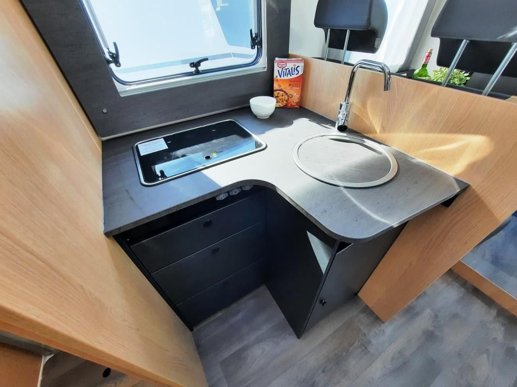 Fahrzeugabbildung Sunlight T 68 Adventure Edition Verfüg./Sparen Sie 4.086,