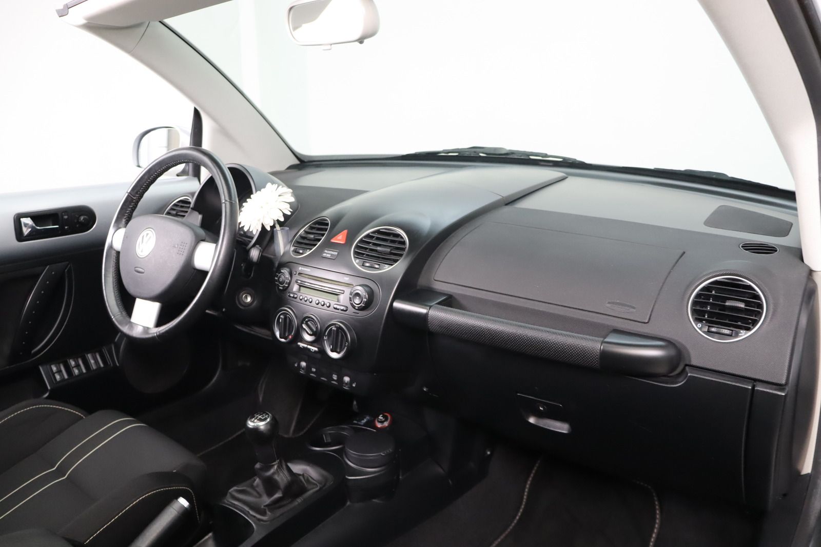 Fahrzeugabbildung Volkswagen New Beetle 1.6 Freestyle Cabriolet * Klima * PDC