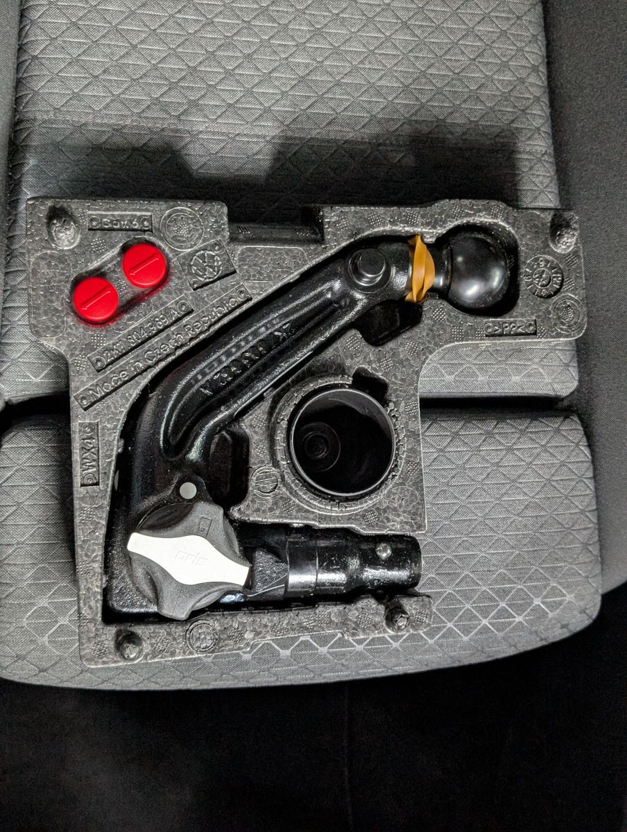 Fahrzeugabbildung Ford Grand Tourneo L2 Titanium 7-Sitze Bi-LED CAM AHK