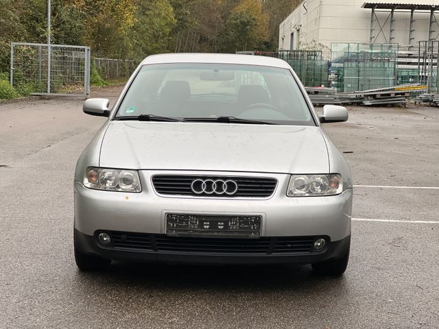 Audi A3 1.6 Ambition GUT ZUSTAND + Klima .