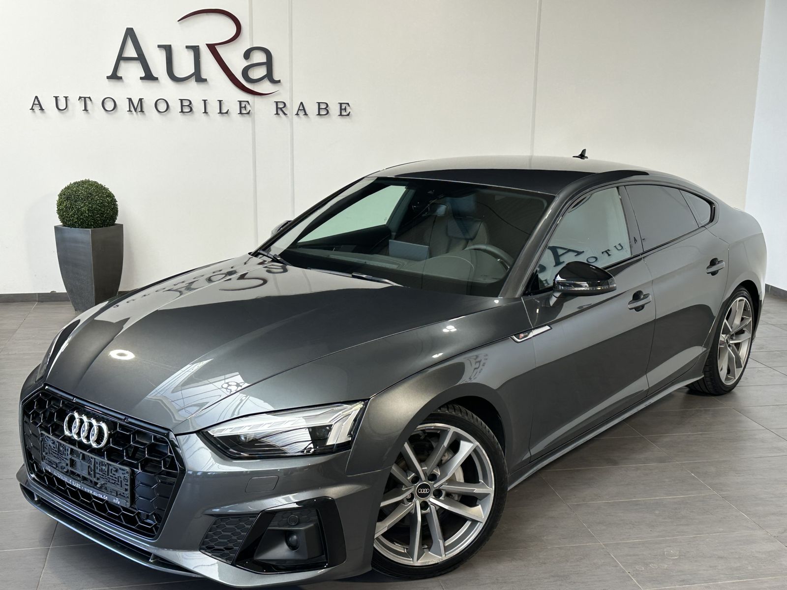 Fahrzeugabbildung Audi A5 SpB 40 TFSI S-Line Black NAV+MATRIX+VCOCK+KAM