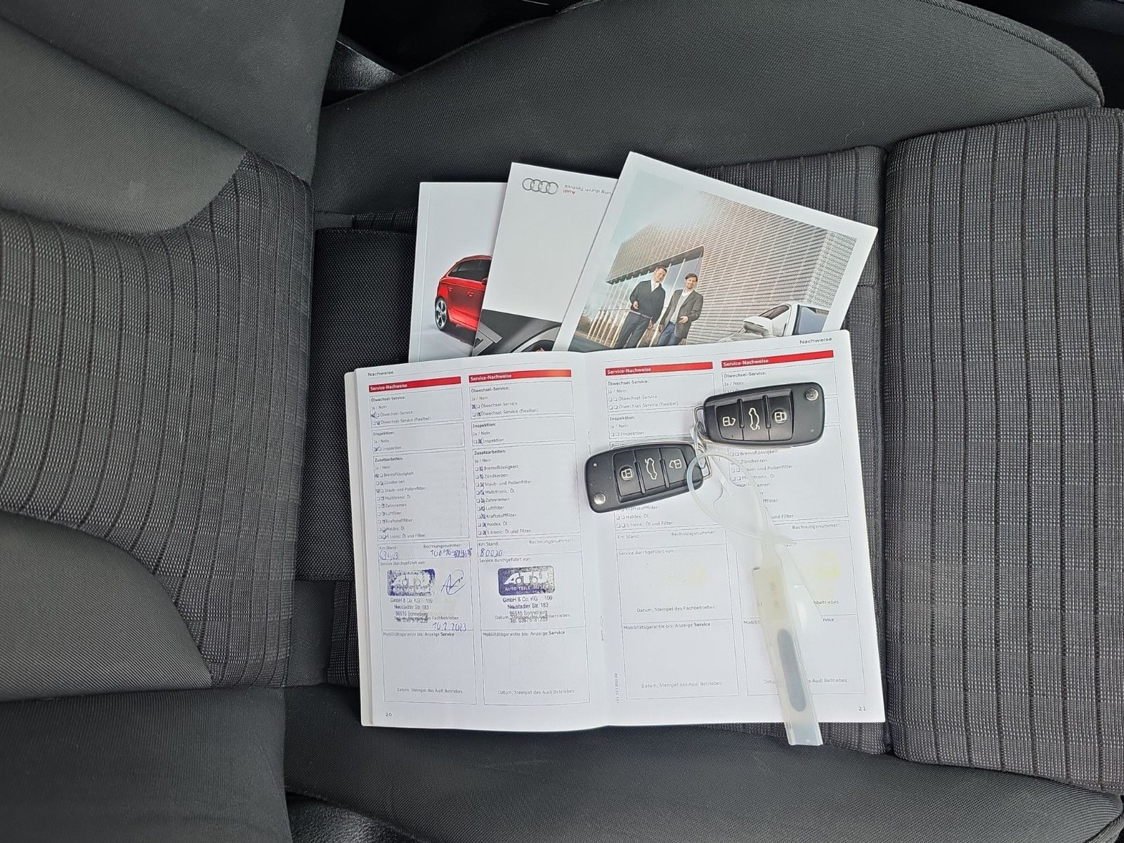Fahrzeugabbildung Audi A3 Limousine ambition SERVICE TÜV NEU
