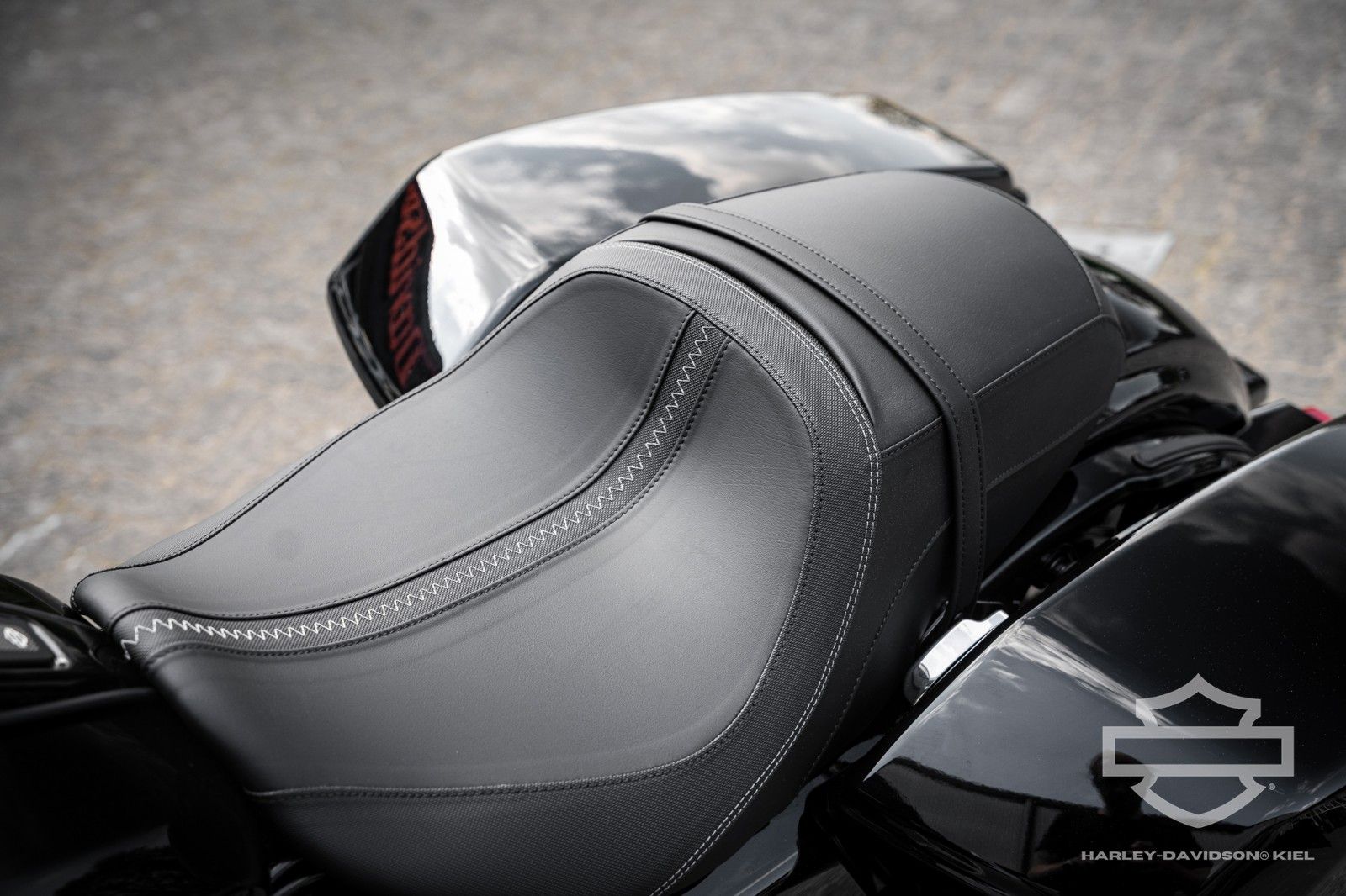Fahrzeugabbildung Harley-Davidson Street Glide  FLHX MY24 117cui Kurzfr Verfügbar