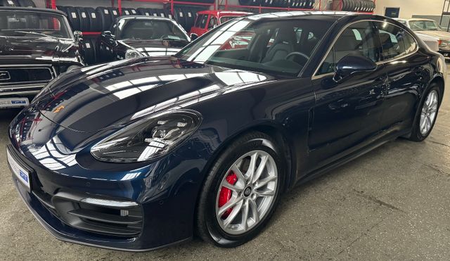 Porsche Panamera 4 S