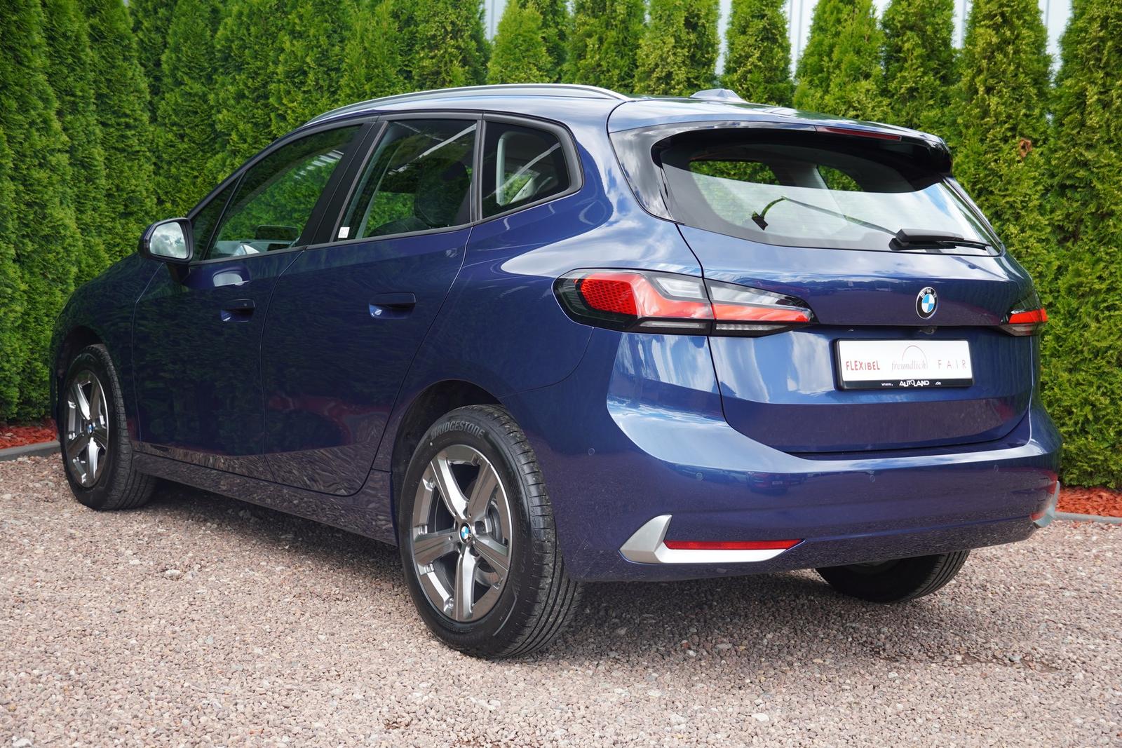 BMW 218 d Active Tourer LED Navi Head-Up 360° Kamera, миниатюра 3