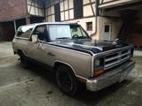 Dodge Ramcharger V8, TÜV neu  - Dodge Oldtimer: Pickup