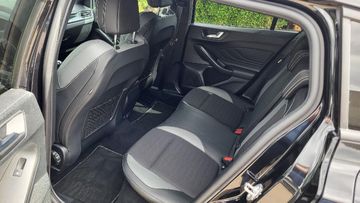 Fahrzeugabbildung Ford Focus Turnier ST
