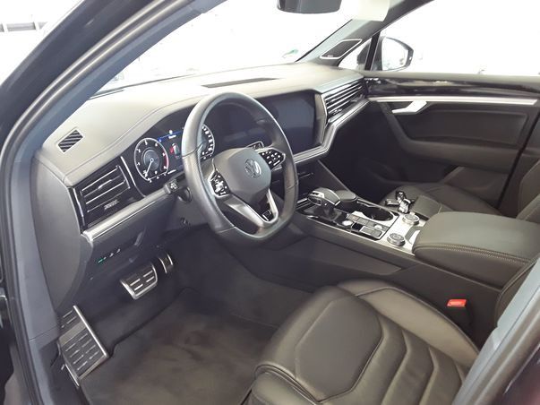 Touareg 3.0 TDI 4M R-LINE BLACK IQ.LIGHT+AHK+HUD