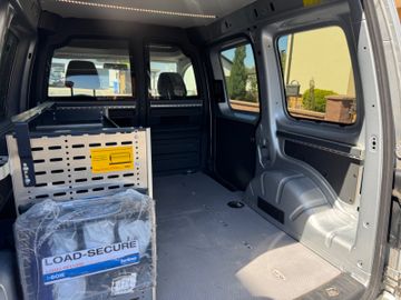Volkswagen Caddy - 12