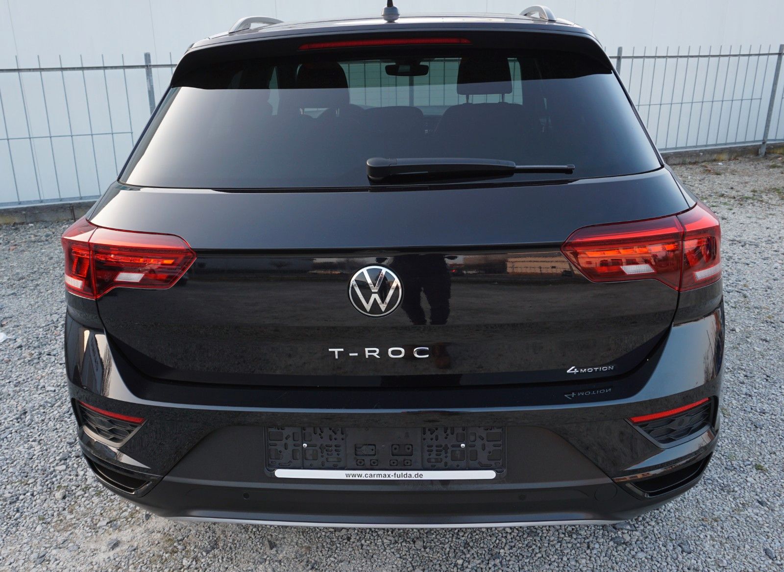 Fahrzeugabbildung Volkswagen T-Roc Sport 4Motion, Kamera, Navi, Pano, Black