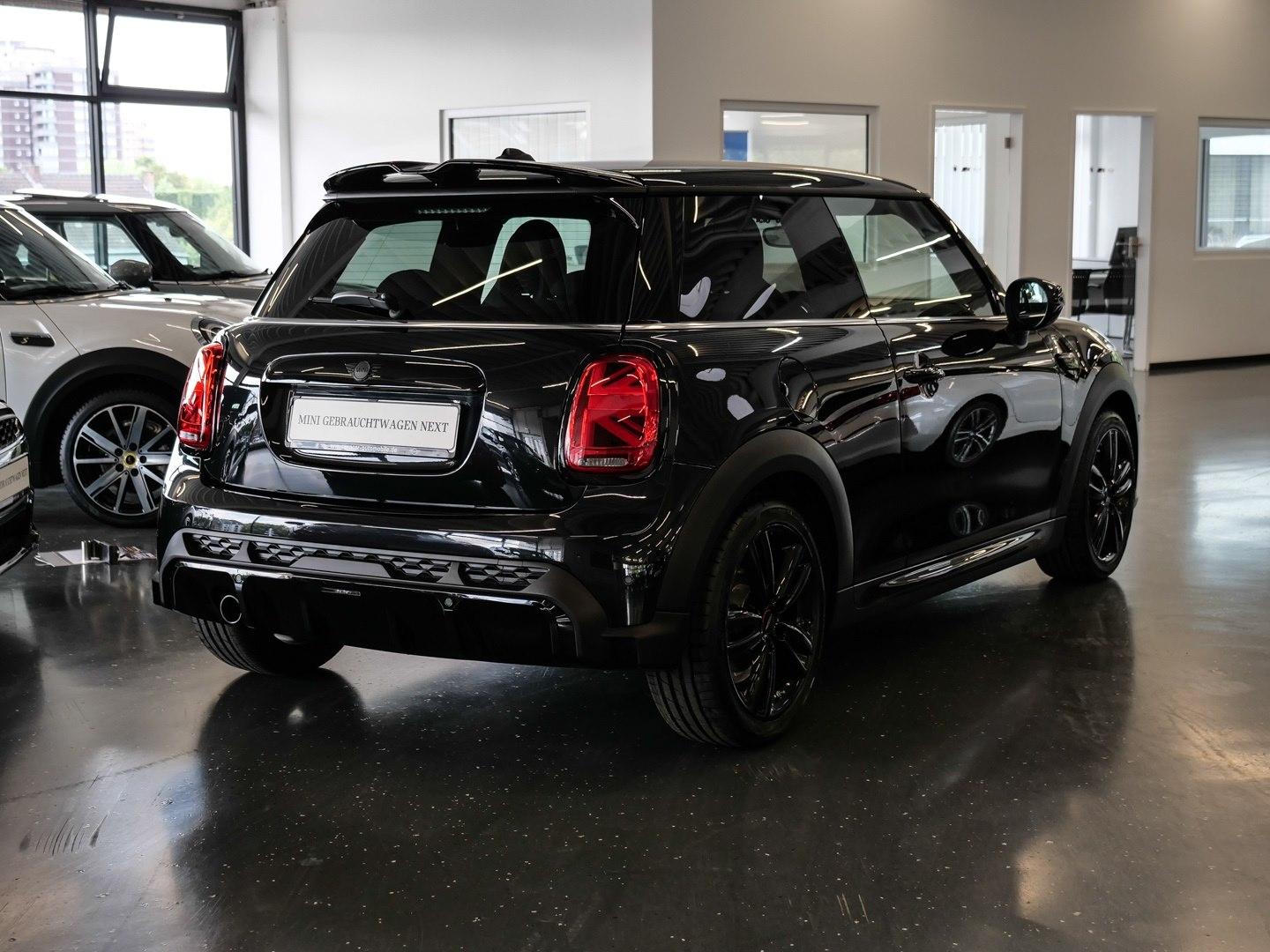 MINI Cooper JCW Trim Aut Nav LED Drive+Park 17"