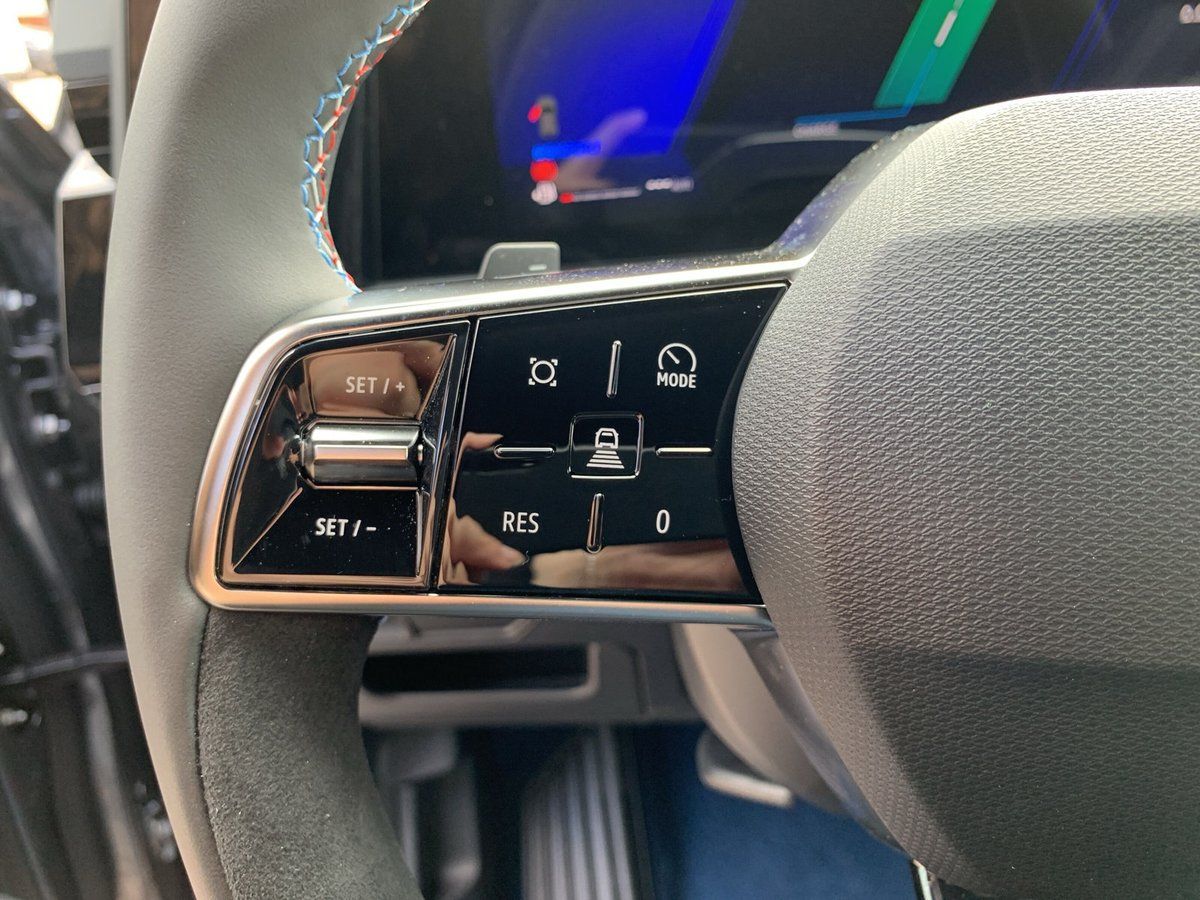 Renault Rafale - Bild 23