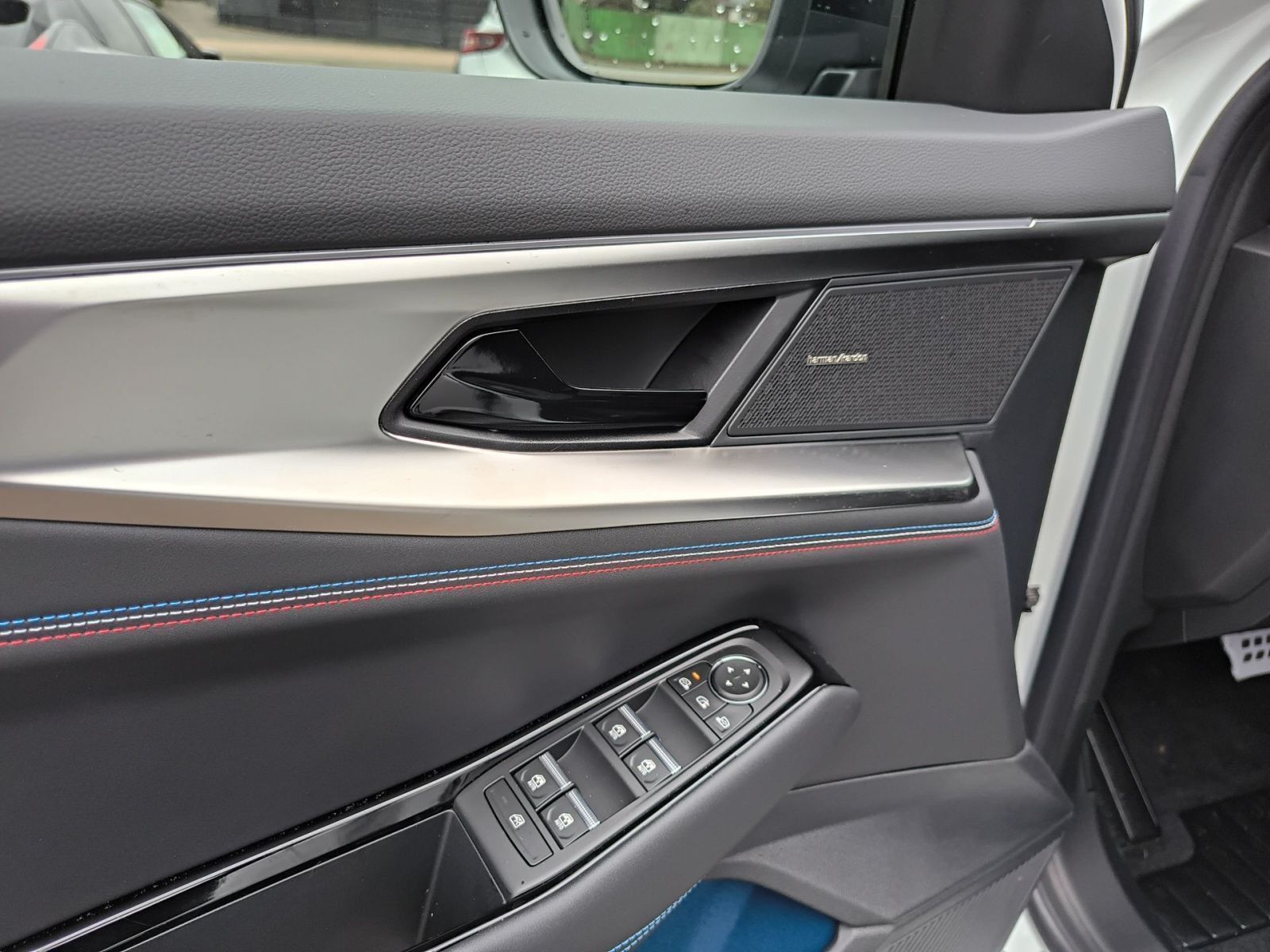 Fahrzeugabbildung Renault Rafale 1.2 E-TECH Hybrid 200 Esprit Alpine*PGD S