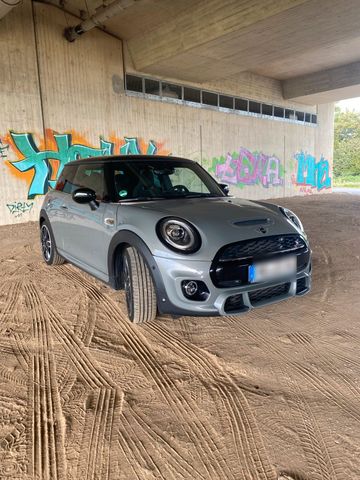 MINI Mini Cooper S | Rentnerfahrzeug & wenig km